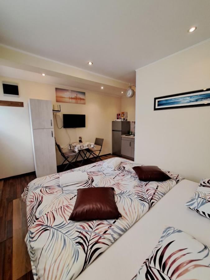 Meressa Nina&Leo Studio Apartments Novigrad  Luaran gambar