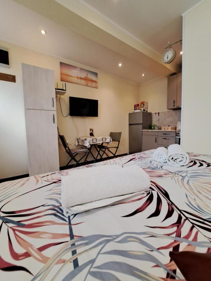 Meressa Nina&Leo Studio Apartments Novigrad  Luaran gambar