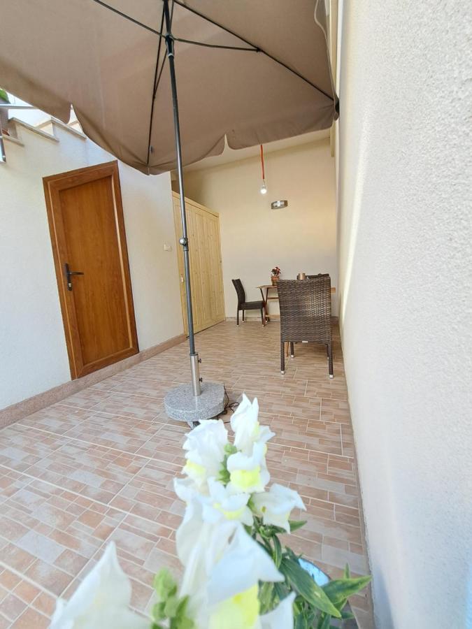 Meressa Nina&Leo Studio Apartments Novigrad  Luaran gambar