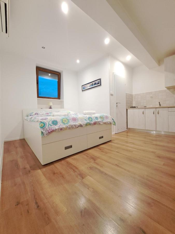 Meressa Nina&Leo Studio Apartments Novigrad  Luaran gambar