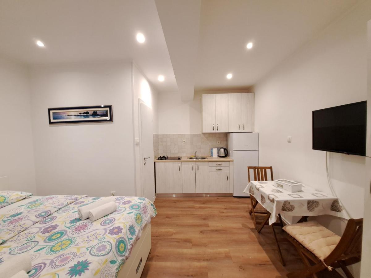 Meressa Nina&Leo Studio Apartments Novigrad  Luaran gambar