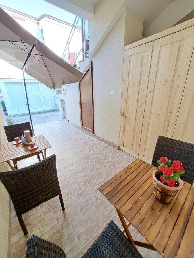 Meressa Nina&Leo Studio Apartments Novigrad  Luaran gambar