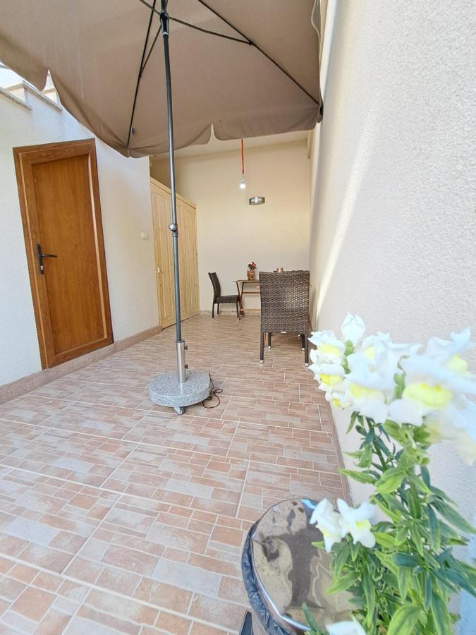 Meressa Nina&Leo Studio Apartments Novigrad  Luaran gambar
